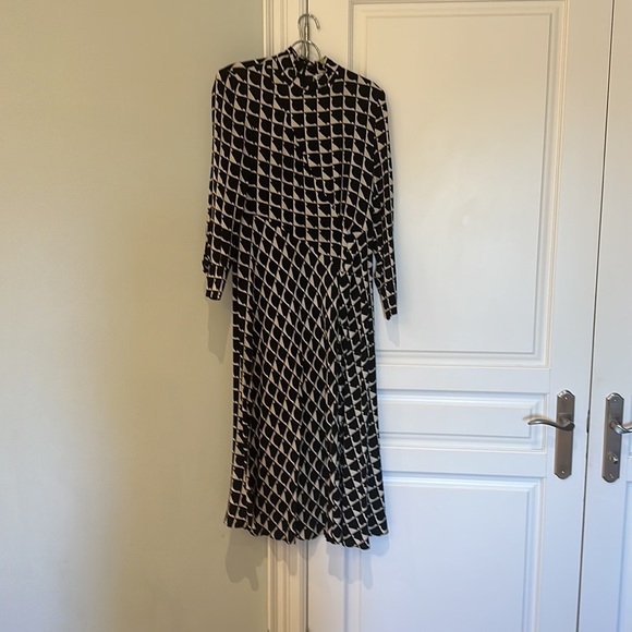 Zara black and cream maxi dress - Picture 3 of 4